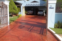 rock-form-driveway-1EE770511-C991-95BD-61DB-C4E35CCAF0DD.jpg