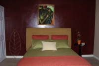 bedroom-interior-decorating-025C6E339C-DBF2-25A8-9BBD-552C6CE2BA07.jpg